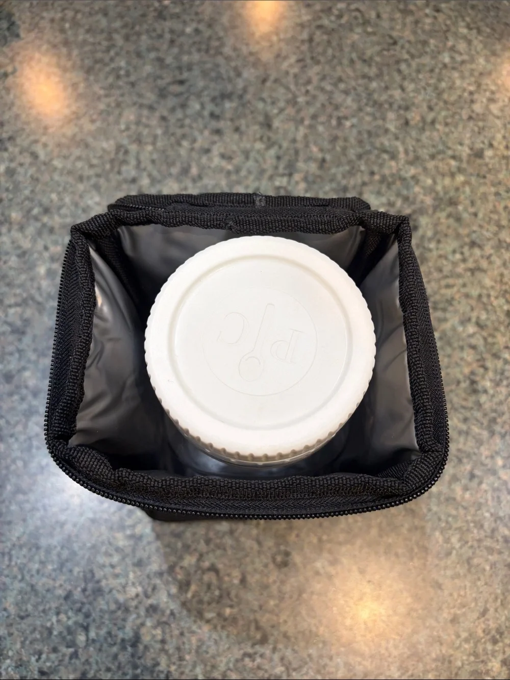 Pampered Chef Black Insulated Lunch Tote with Make & Go Salad Mason Container